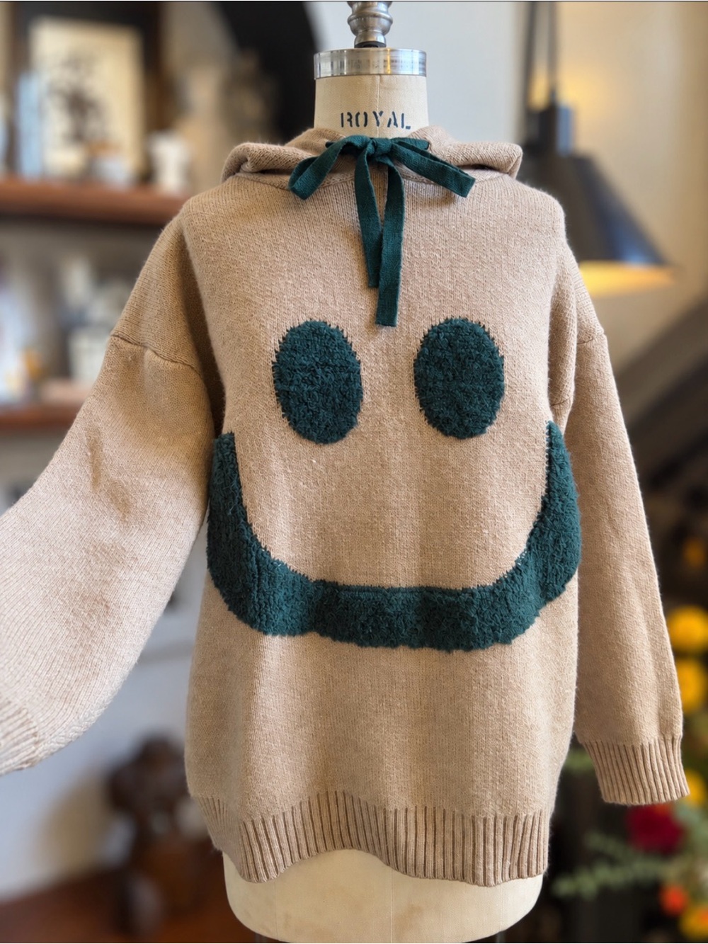 Vintage Y2K Style Smiley Face Hoodie Sweater Tan Green Oversized Knit Pullover
